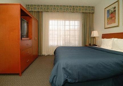 Clarion Suites Yuma Room photo
